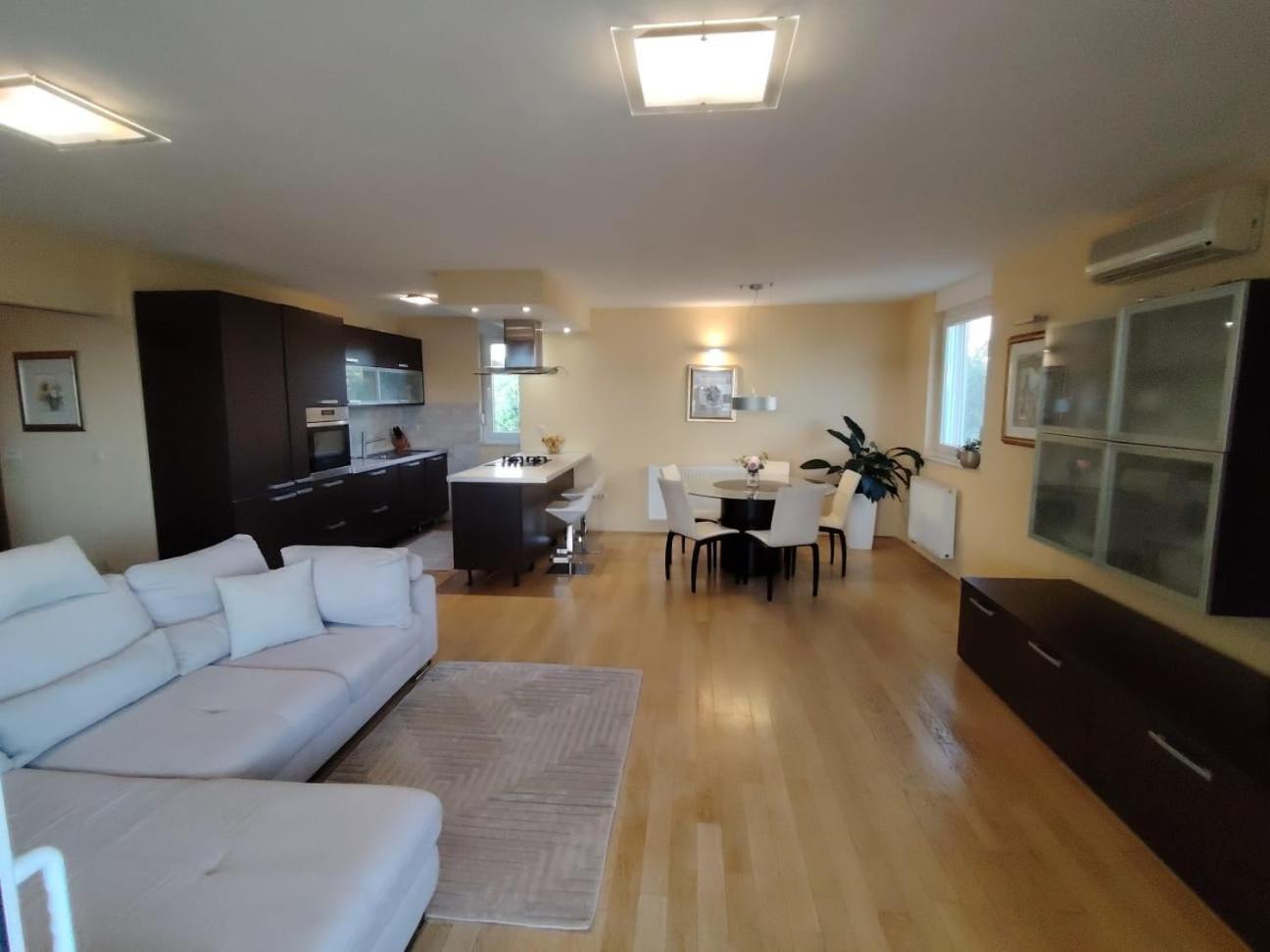Luxury Beach Apartment Biograd Na Moru Exteriér fotografie